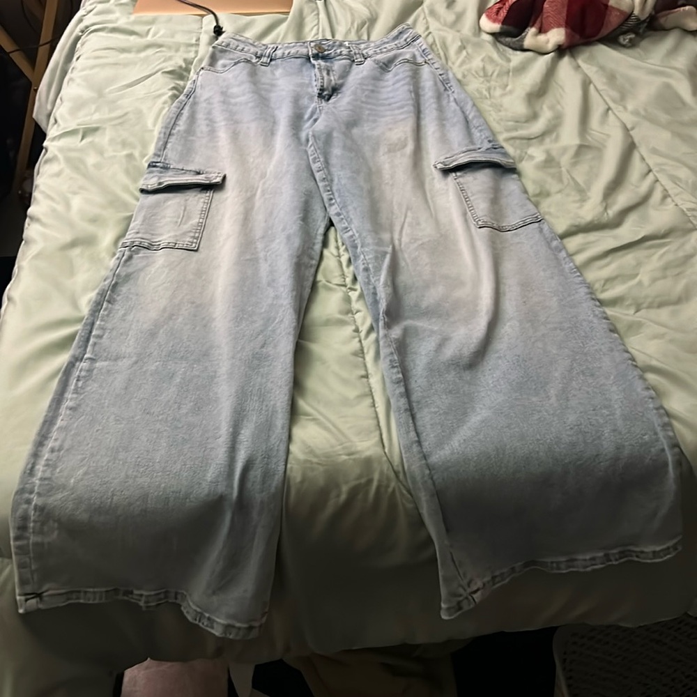 Never worn cargo jeans
